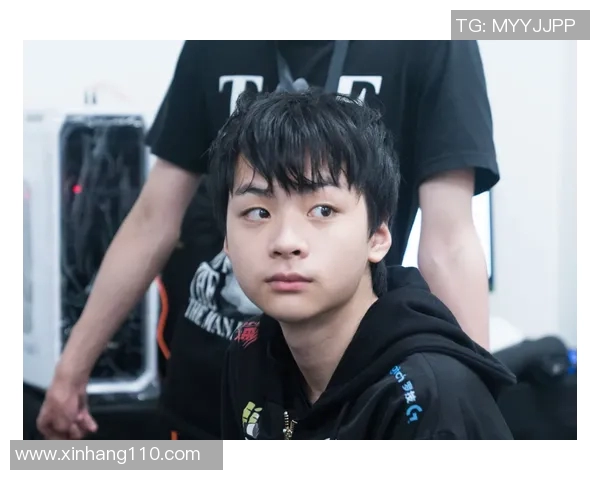 深度对话：杨磊如何在英雄联盟中找到自我与成长的旅程