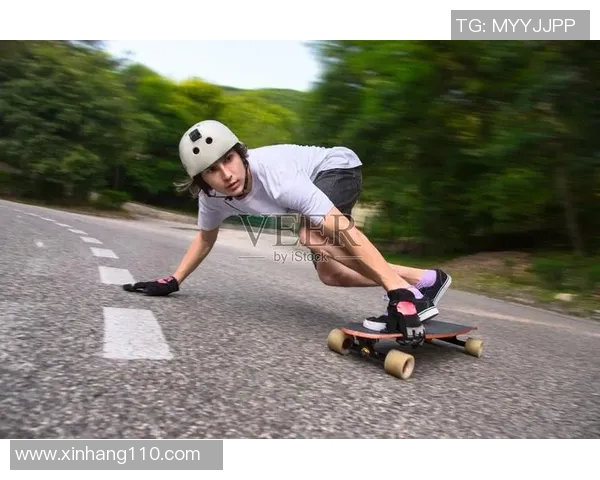 南京滑板队与广州滑板队赛后复盘团队协作的精彩瞬间与经验分享